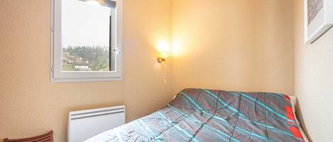 Apartment | 1 bedroom, iron/ironing board