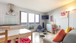 Apartment | Living room