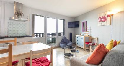 Valley-view Apartment in Chamrousse