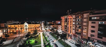 LOOKS HOTEL