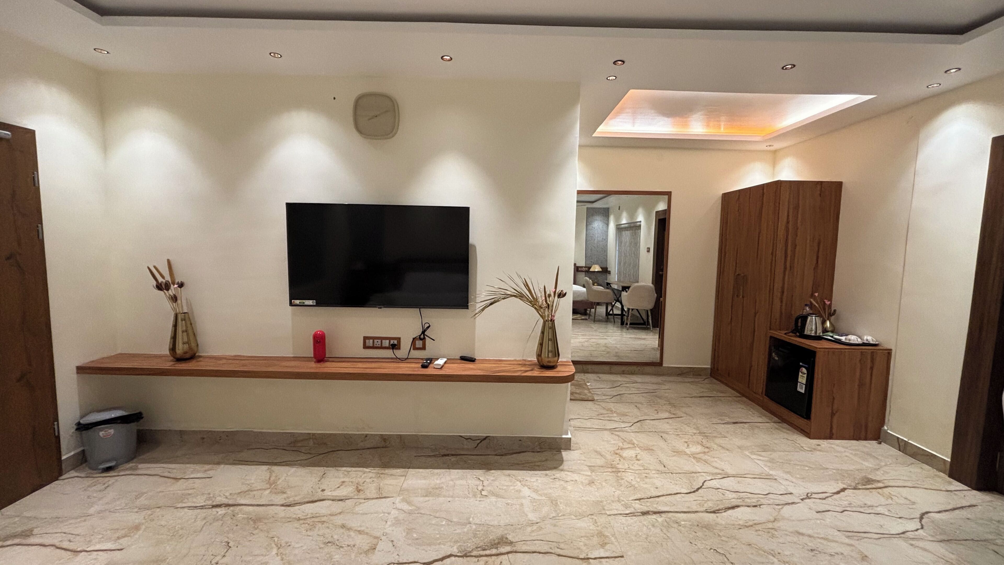 Family Suite | Egyptian cotton sheets, premium bedding, free WiFi