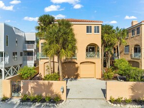 Exterior - New listing 1/2 Block From Siesta key Village & The Beach! (Siesta Key)