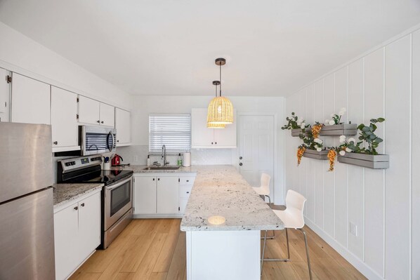 Microwave, oven, stovetop, dishwasher