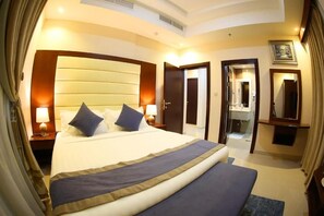 In-room safe, soundproofing, free WiFi, wheelchair access - SAS OLAYA Hotel apartments (Al Khobar)