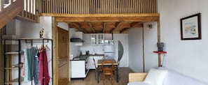 Interior - Studio 5 - Duplex 45m2 with all comforts. 8m2 terrace with garden furniture. (Le Trait)