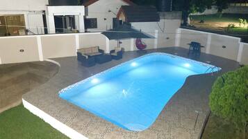 Piscine extérieure