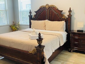 6 chambres, fer et planche à repasser, lit parapluie, Wi-Fi