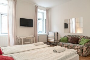 1 bedroom, iron/ironing board, WiFi, bed sheets