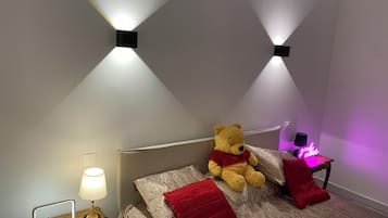 1 bedroom, internet, bed sheets