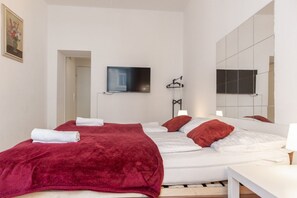 1 bedroom, iron/ironing board, WiFi, bed sheets