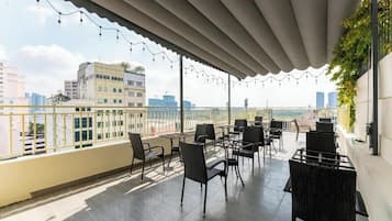 Khu ẩm thực ngoài trời