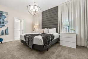 9 bedrooms, iron/ironing board, Internet, bed sheets