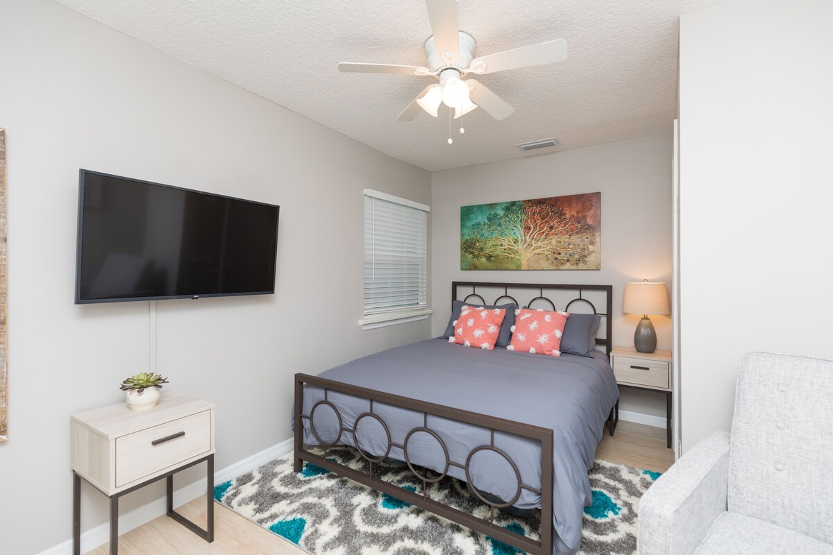 Photo 20 of NEW! Charming Downtown Cottage