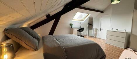 4 camere, Wi-Fi, lenzuola