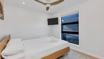 4 多间卧室、免费 WiFi、床单