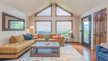 4 bedrooms
