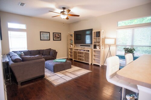3 BDR Clubhouse near 295/17/Blanding Blvd/Yard/Games: Sleeps 8-10
