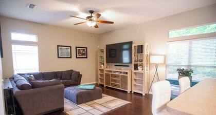 3 BDR Clubhouse near 295/17/Blanding Blvd/Yard/Games: Sleeps 8-10
