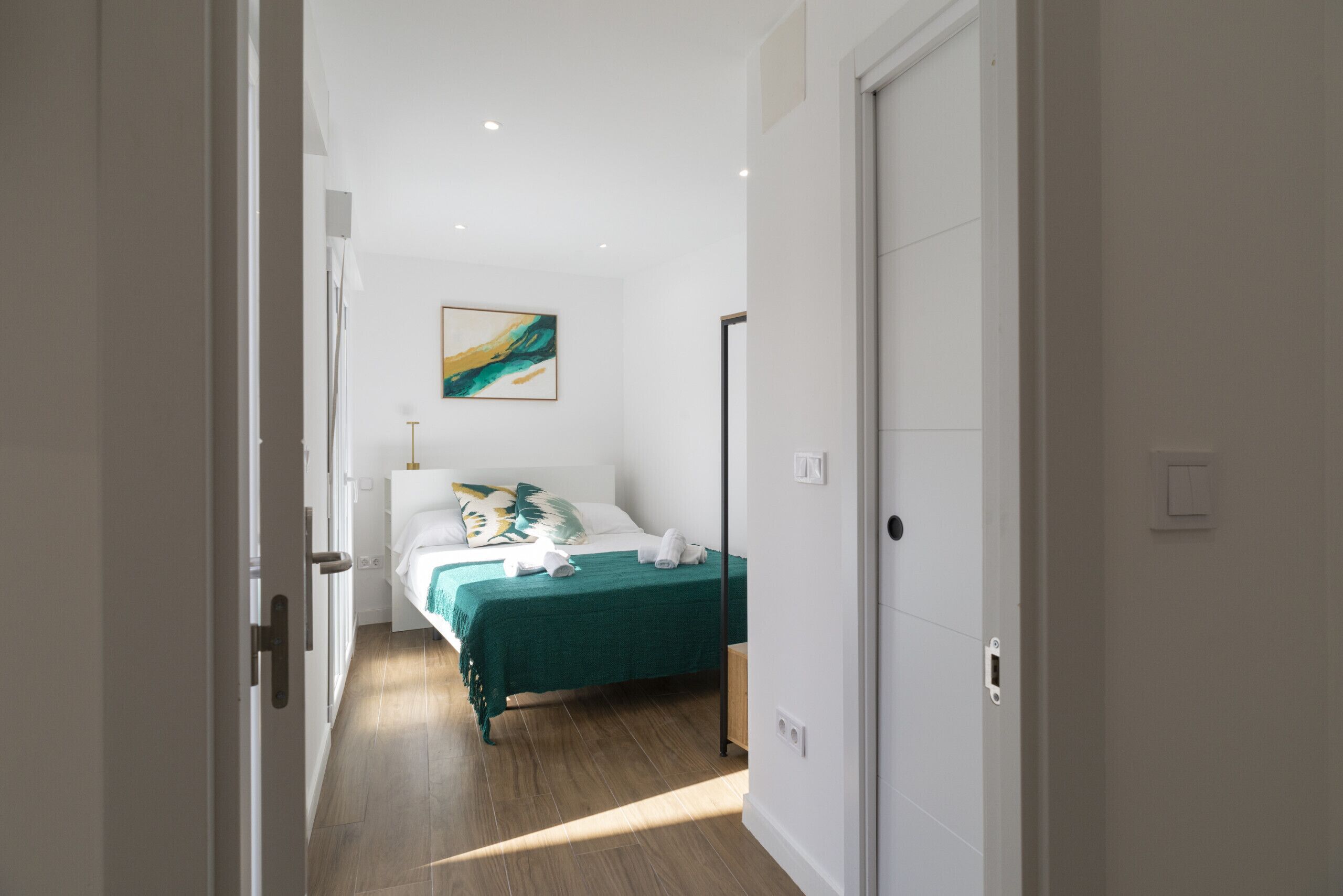 1 slaapkamer, een strijkplank/strijkijzer, gratis wifi, beddengoed