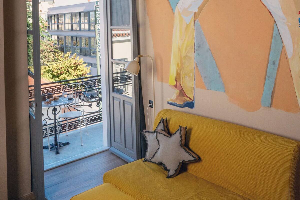 ELVIS PRESLEY - Loft Premium Room | 高档床上用品、客房内保险箱、隔音、熨斗/熨板