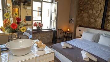 JOHNNY CASH - Loft Family Suite | Ropa de cama de alta calidad y caja de seguridad en la habitación