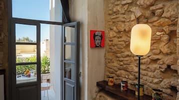 FRIDA KAHLO - Junior Suite | Premium bedding, in-room safe, iron/ironing board, free cots/infant beds