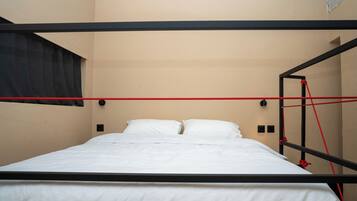 BRUCE LEE - Loft Superior Double Room | Roupas de cama premium, cofres nos quartos