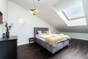 熨斗/熨衫板、Wi-Fi、床單