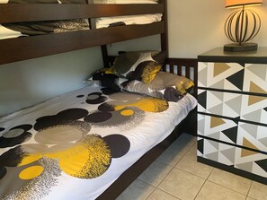 2 bedrooms, iron/ironing board, WiFi, bed sheets