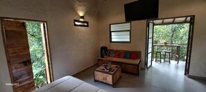 Deluxe Suite, Garden View | Hypo-allergenic bedding, minibar, laptop workspace, blackout drapes