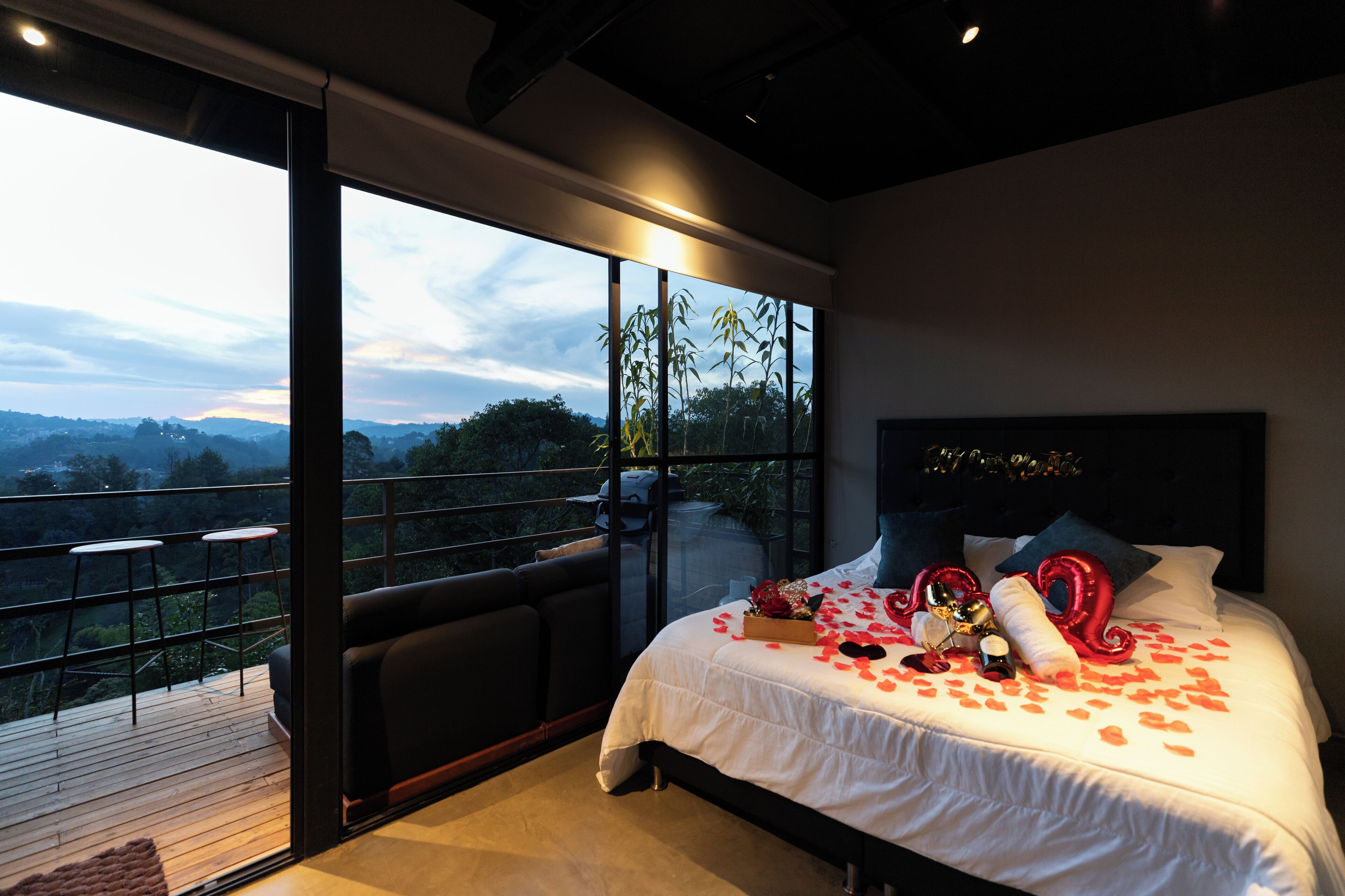 豪華小屋, 山景 | 高級寢具、迷你吧、筆電工作空間、遮光布/窗簾