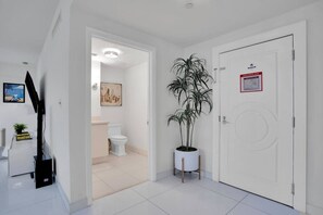 Doccia, asciugacapelli, bidet, asciugamani
