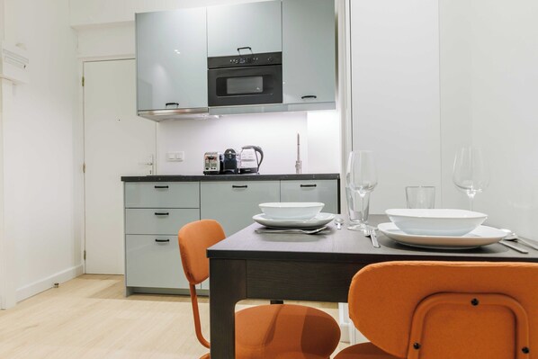 公寓 | 私人廚房 | 雪櫃、微波爐、爐具、咖啡機/沖茶器