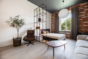 1 غرفة نوم ومكواة/لوح كي وواي فاي وملاءات أسرّة