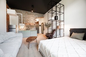 1 غرفة نوم ومكواة/لوح كي وواي فاي وملاءات أسرّة