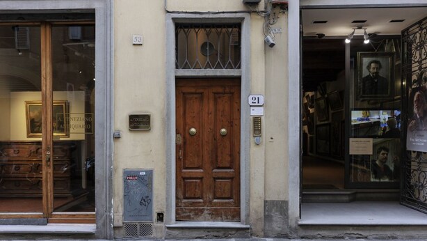 Unclassified image, 1 of 12, button - Santa Maria Novella Top Floor Hideaway (Firenze)