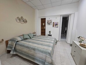 1 Schlafzimmer, Zimmersafe, Bügeleisen/Bügelbrett, kostenloses WLAN