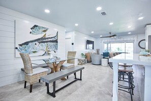 Dining - Waterfront+Dock l Commercial Ice Maker l 2 Kayaks (Crystal River)