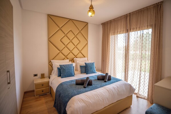 3 bedrooms, iron/ironing board, Internet, bed sheets - Luxury Flat in Marrakech Prestigia Garden level with pool (Marrakech)