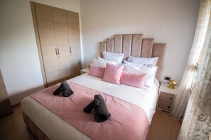 3 bedrooms, iron/ironing board, Internet, bed sheets