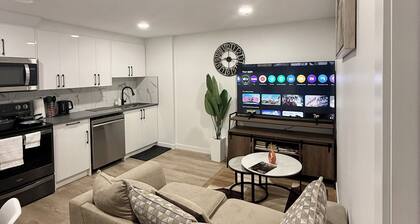 Cozy 2 Bedroom Suite Close to Amenities