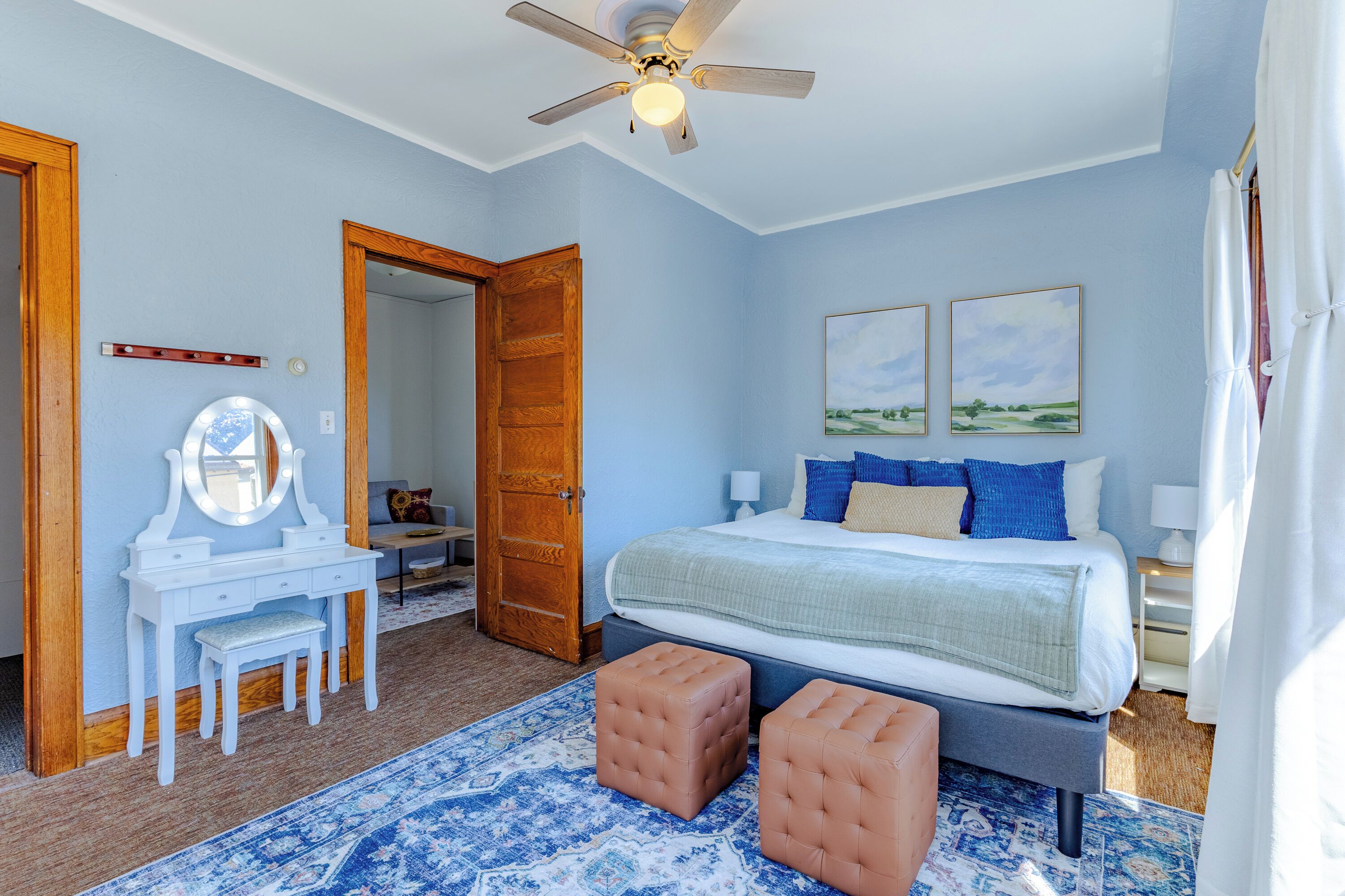 4 多间卧室、办公桌、熨斗/熨衣板、免费 WiFi