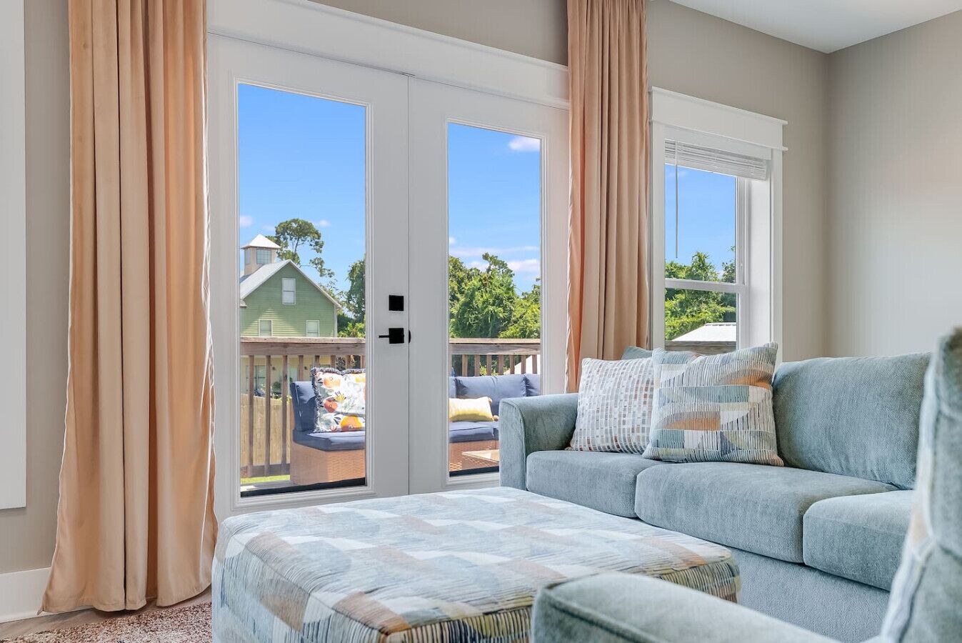 Smart TV, lareira, videogames