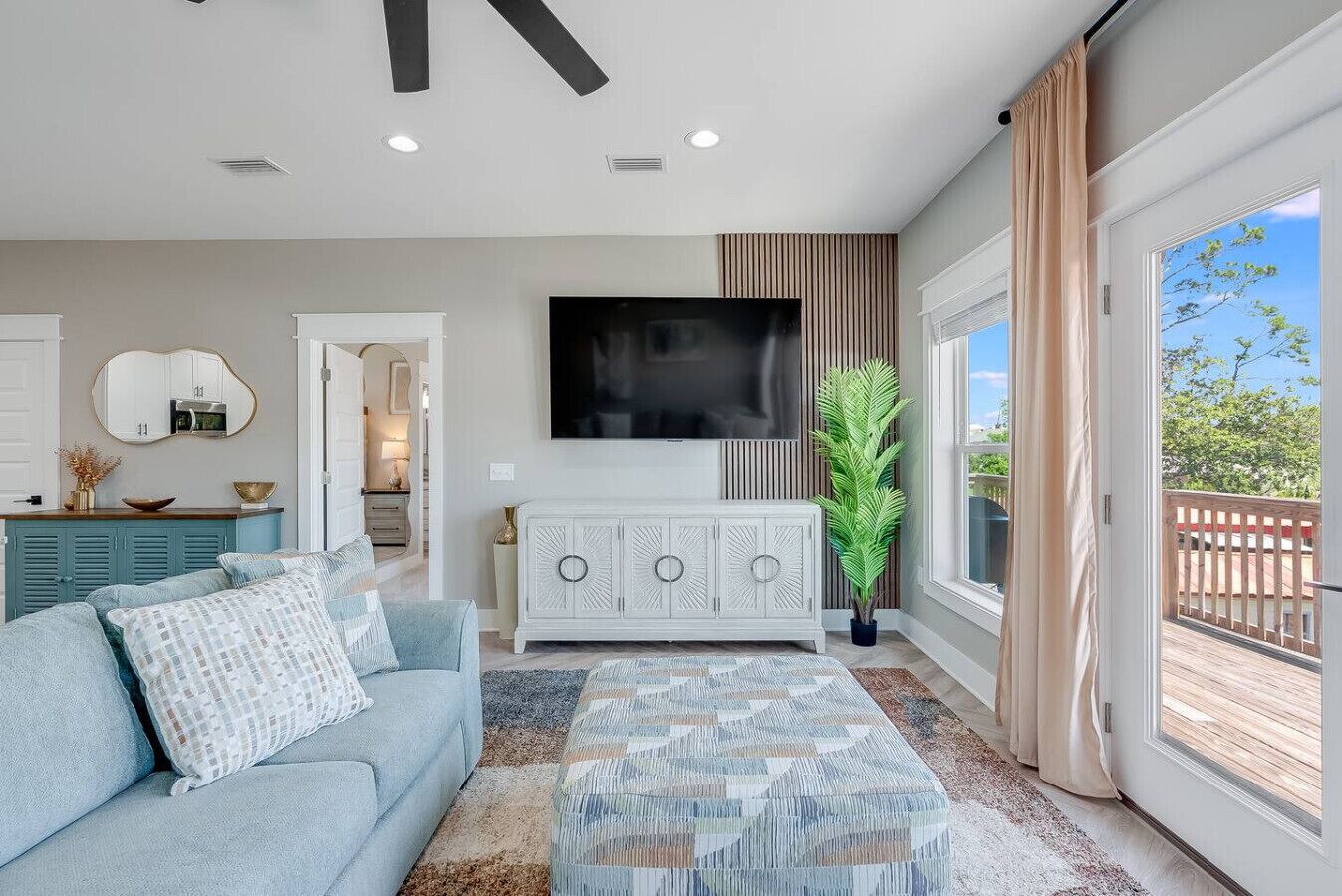 Smart-TV, Kamin, Videospiele