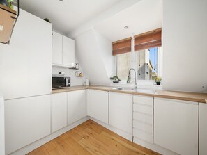 Fridge, microwave, oven, dishwasher