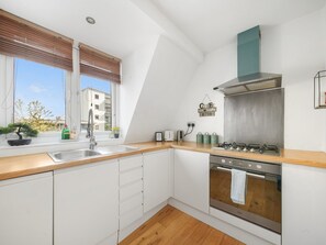 Fridge, microwave, oven, dishwasher