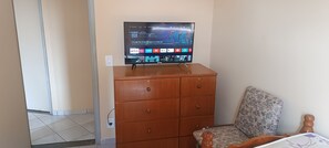 2 habitaciones, tabla de planchar con plancha y wifi 