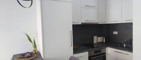 Stovetop, dishwasher