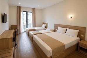 Bureau, chambres insonorisées, Wi-Fi gratuit