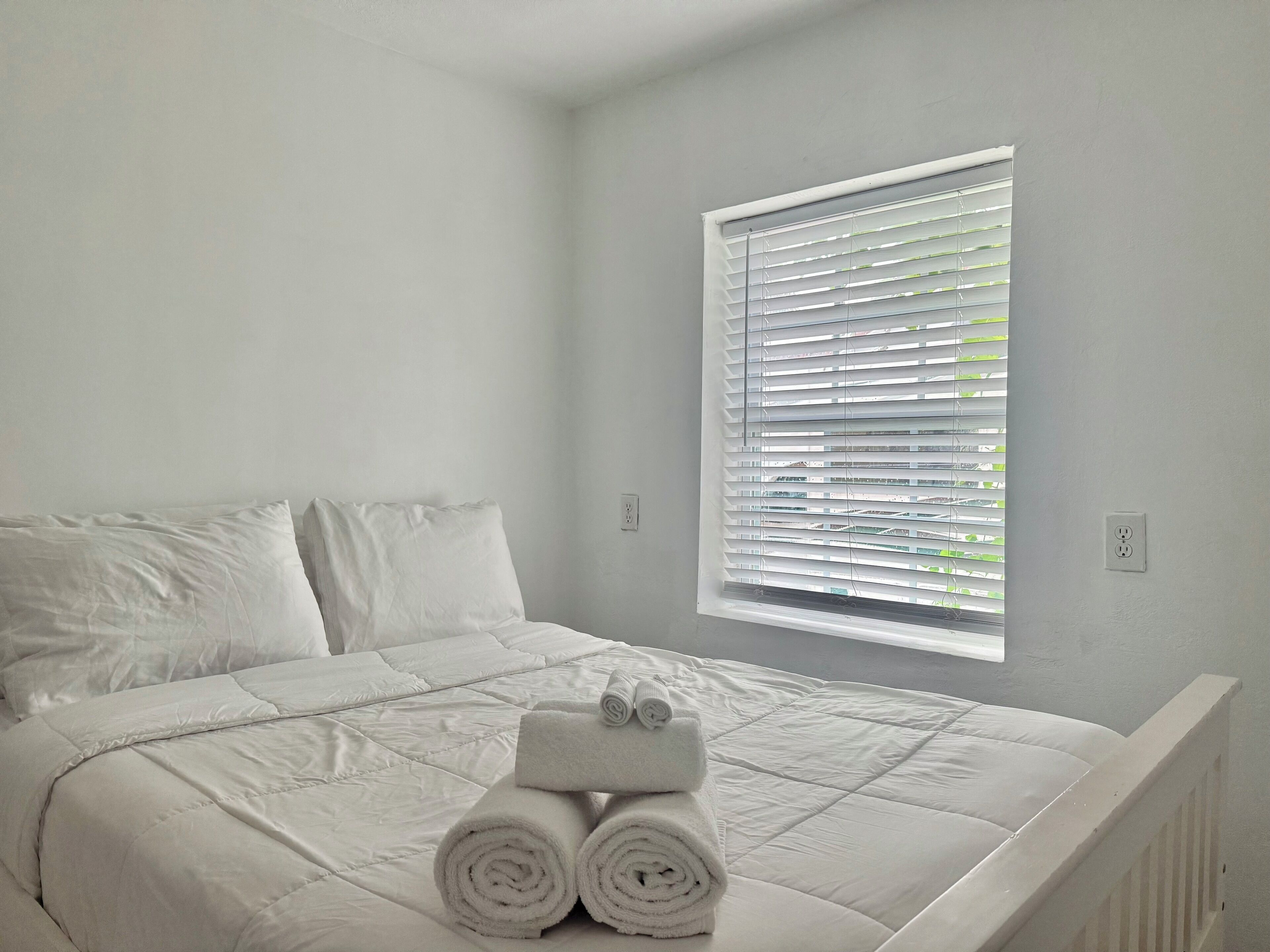 1 多间卧室、熨斗/熨衣板、WiFi、床单